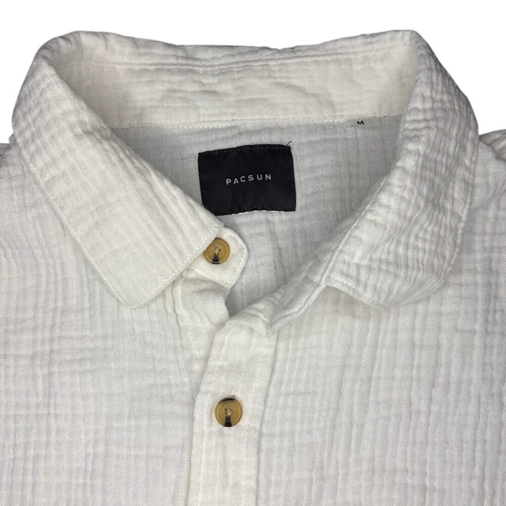 Pacsun Men’s Cream Boxy Button Down Shirt Size Medium